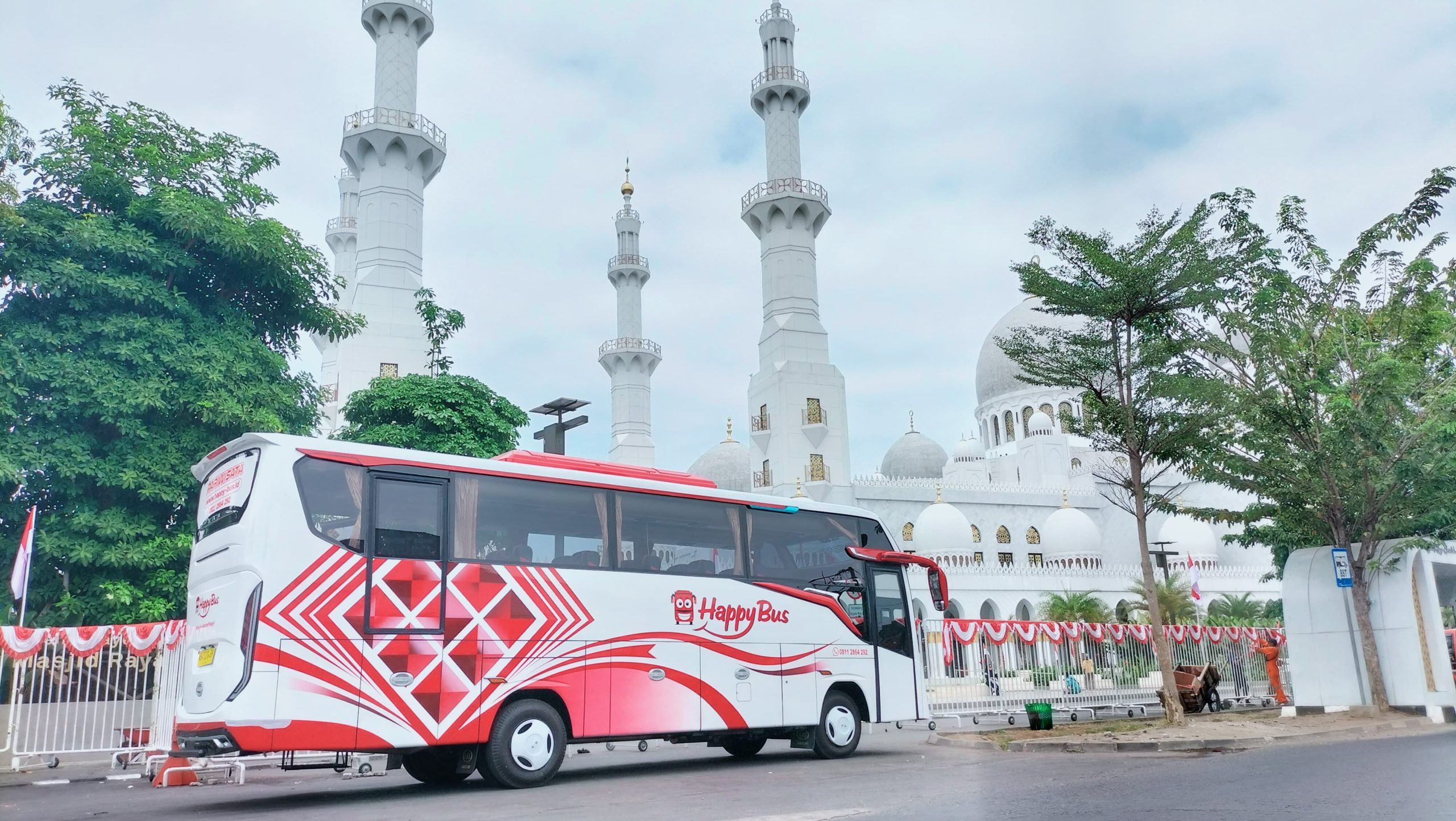 rental bus pariwisata area Jogja